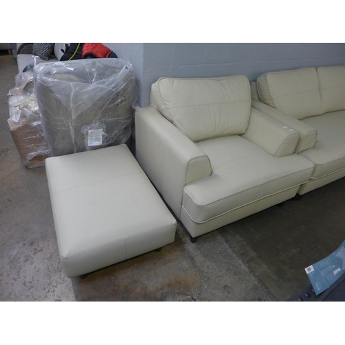 1405 - A Camden-flex dollaro pebble leather standard chair with banquette footstool