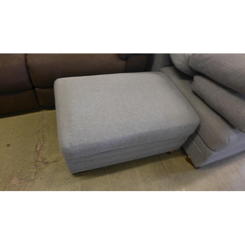 1544 - Thomasville Langdon Sofa parts With Ottoman, Original RRP  (4132-13)  * This lot is subject to vat