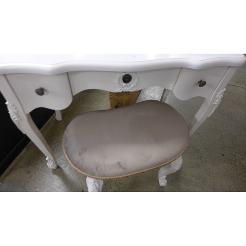 1568 - A white antique style dressing table with upholstered stool