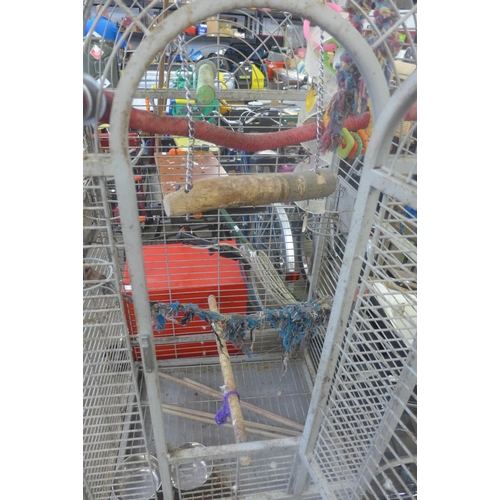 2262 - Approx. 5ft x 3ft x 2ft parrot cage with bowls