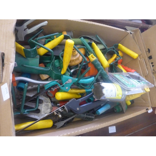 2275 - Champion 240v garden shredder and 30 gardening hand tools + larger tools: spade, hoe, fork etc