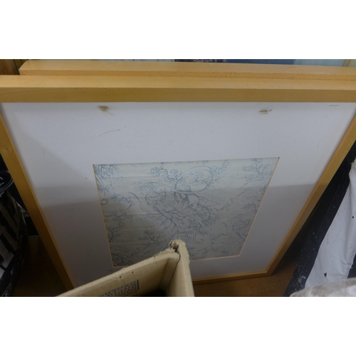 2157 - Approx 25 mixed prints in frames and a velour storage box