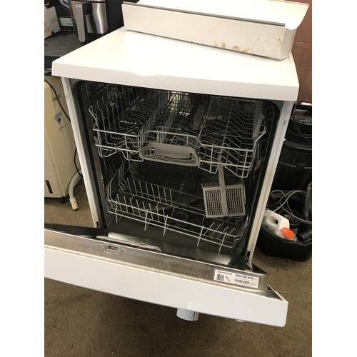 2258 - Bosch Variospeed dishwasher 60cm x 60cm with fitting pipes and inner trays. Working when uninstalled... 