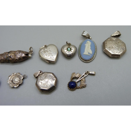 1048 - Silver pendants, lockets, etc.