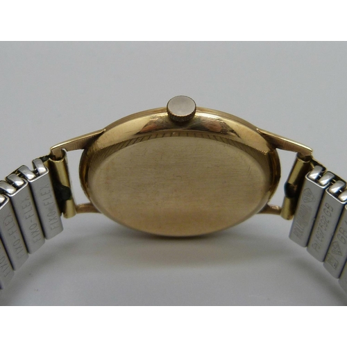 1067 - A Bentima Star 9ct gold cased wristwatch, 31mm case