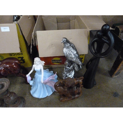 1155 - A collection of figures including a Coalport Classic Elegance Michelle figure **PLEASE NOTE THIS LOT... 