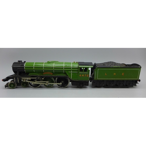 616 - A Hornby 00 gauge 4472 LNER Flying Scotsman  locomotive and tender, bumper missing