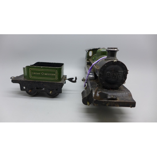 621 - A Bing 0 gauge clockwork locomotive and tender