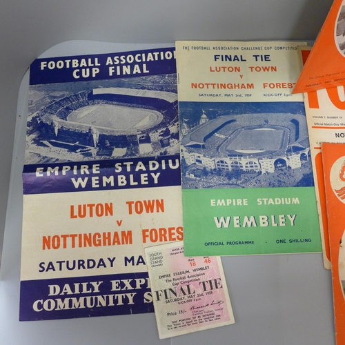 716 - Nottingham Forest FC football programmes including FA Cup Final 1959 with Daily Express leaflet and ... 