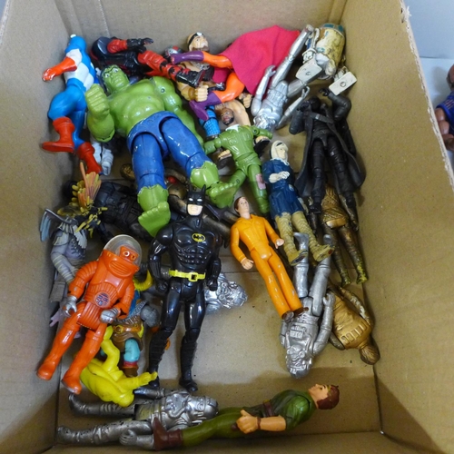 784 - A collection of 1970's/80's plastic figures including Star Wars