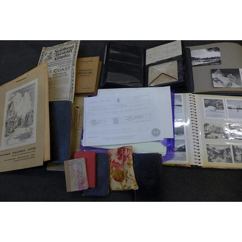 821 - A box of photographs, books and ephemera relating to the family history of Davidson, Sleigh, Burin a... 