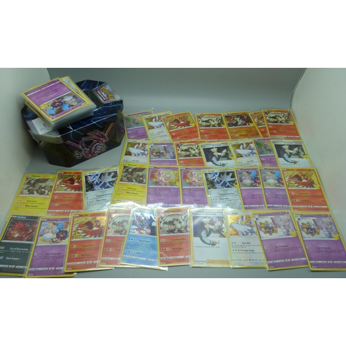 836 - 200 holographic Pokemon cards