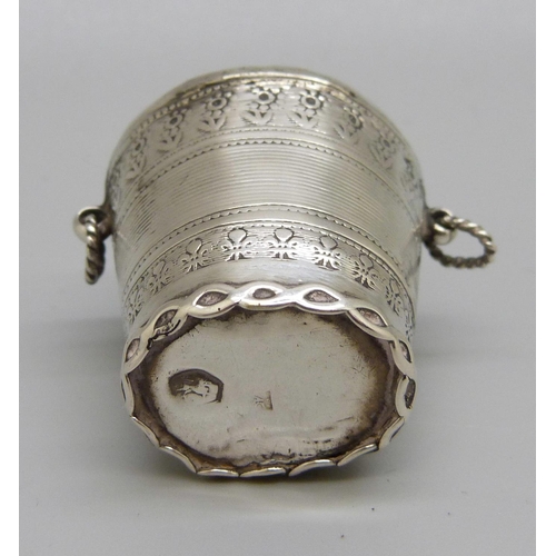 859 - A small Dutch cream pail, circa 19th Century, date letter L