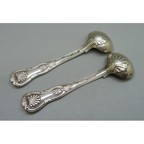 863 - A pair of Victorian Irish silver mustard spoons, 50g