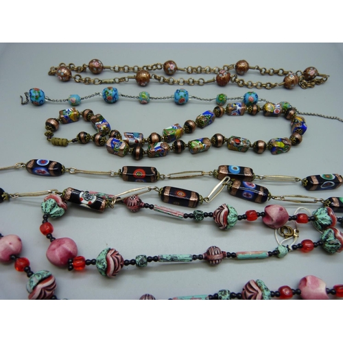 881 - Glass bead jewellery