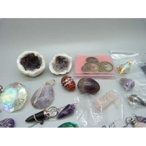 903 - Gemstone set jewellery and semi-precious minerals, etc.