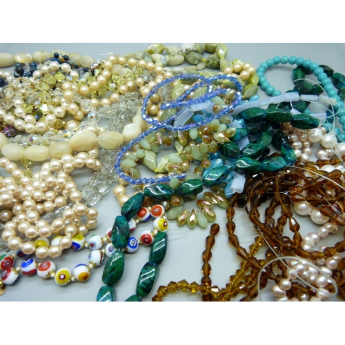 918 - Vintage necklaces and unused gemstone beads for re-stringing