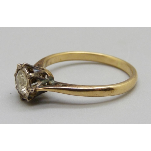 950 - A yellow metal solitaire ring, 2.8g, O