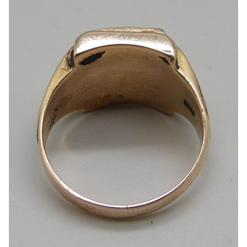 953 - A 9ct gold Masonic ring, 5.2g, Q