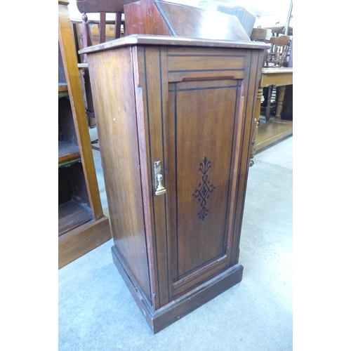 151 - A Victorian mahogany pot cupboard