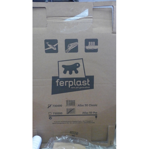 2101 - Ferplast dog carrier, unused, 50 Classic, 810 x 555 x 580mm - complete