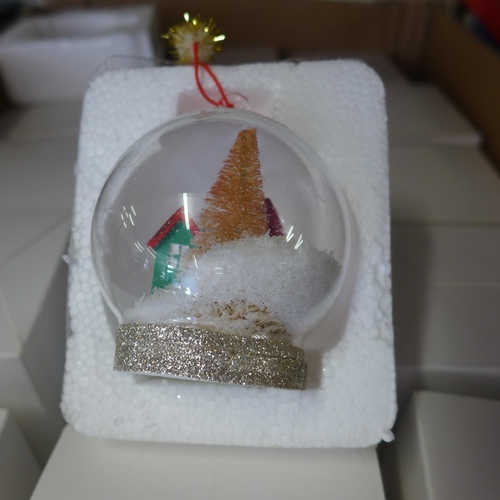 2131 - Large qty. of Christmas snow globes (approx. 60)