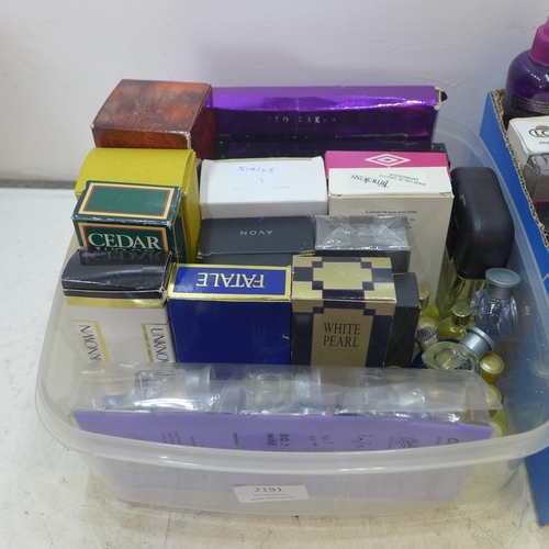 2191 - 2 Boxes of mixed perfumes/cosmetics consumables