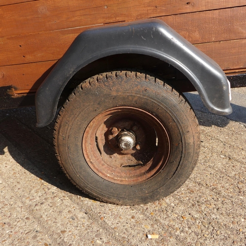 2360 - 7' x 3' Metal framed and wooden trailer. Selling at 12 noon on auction day