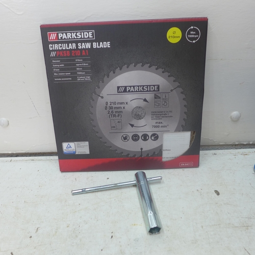 2008 - Tool King mitre electric saw with blade