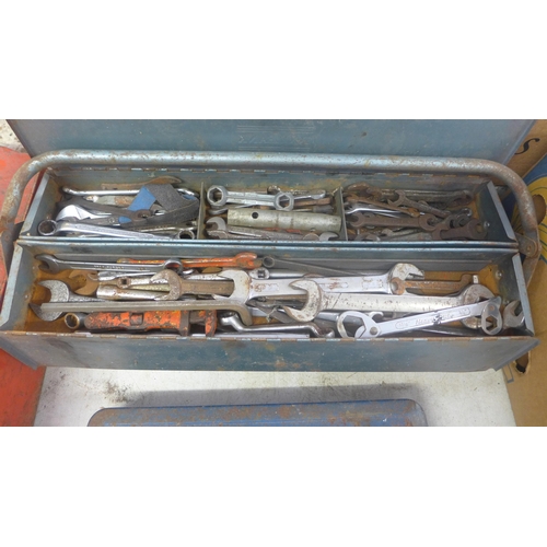 2013 - 2 Sockets sets, tool box with contents and a spring compressor