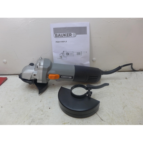 2028 - Bauker 750w angle grinder - boxed - W