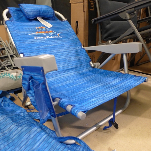 3179 - Tommy Bahama Beach Chair (265-66)   *This lot is subject to VAT