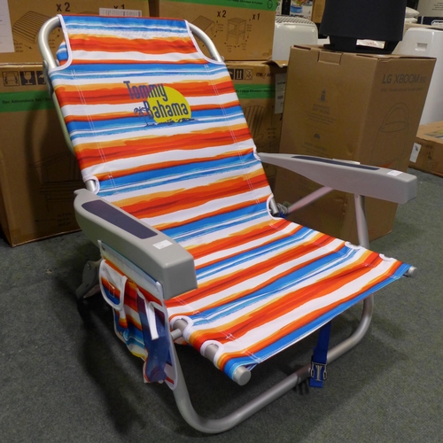 3202 - Tommy Bahama Beach Chair  (265-167)   *This lot is subject to VAT