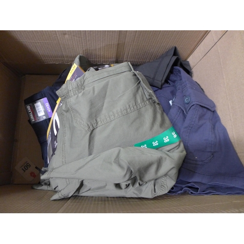 3013 - Box of Men's shorts: various styles/sizes/colours * this lot is subject to VAT