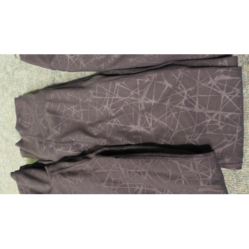 3021 - 7 Pairs of Women's black Spyder leggings, Sizes: Small & Medium * this lot is subject to VAT