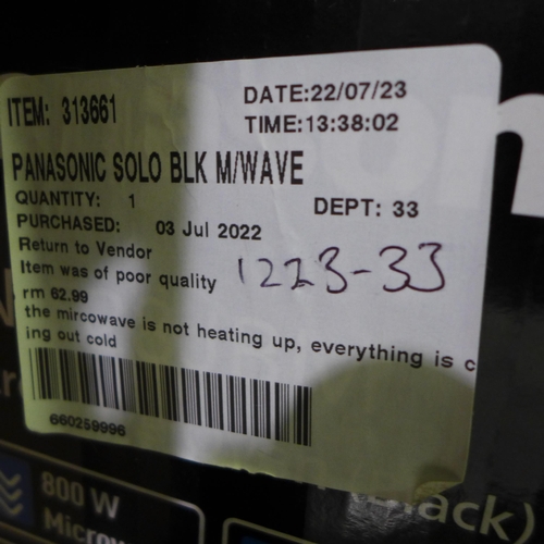 3034 - Panasonic Solo Black Microwave (Model: NN-E28JBM)(265-179)   *This lot is subject to VAT