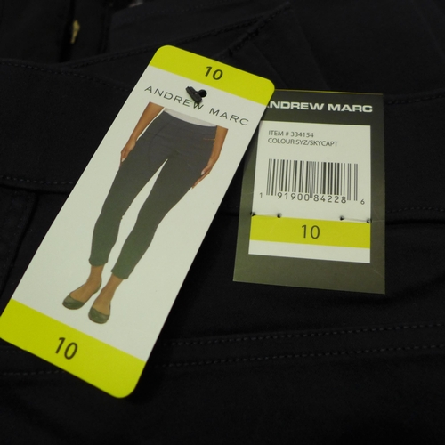 3067 - 4 Pairs of Women's Andrew Marc trousers (1 black/4 blue), mixed sizes * this lot is subject to VAT