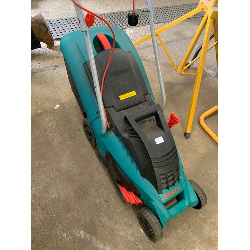 2311 - Bosch Rotak 34GC electric lawn mower with collector