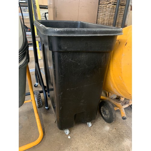 2314 - Black plastic wheeled bottle bin