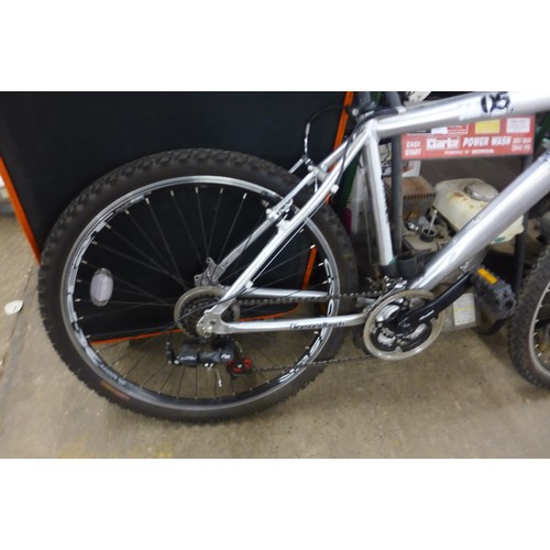 2294 - Diamondback MO5 gent's aluminium MTB bicycle/bike