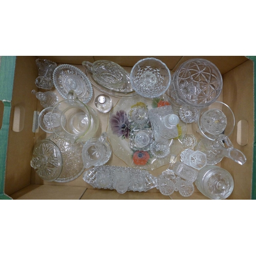 1048 - Three boxes of assorted glassware **PLEASE NOTE THIS LOT IS NOT ELIGIBLE FOR POSTING AND PACKING**