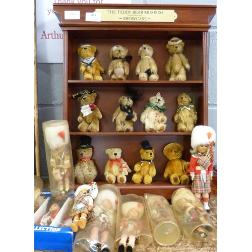 815 - A set of twelve Danbury Mint The Teddy Bear Museum Teddy Bears with display rack and a collection of... 