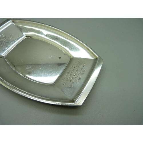 841 - A silver John Player dish, 115g