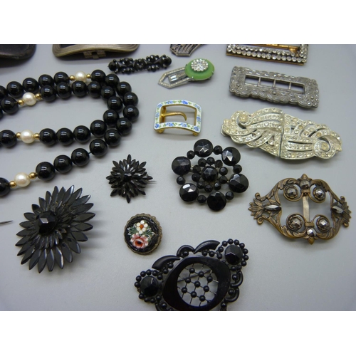 873 - Vauxhall glass brooches, Georgian shoe buckles and paste set jewellery