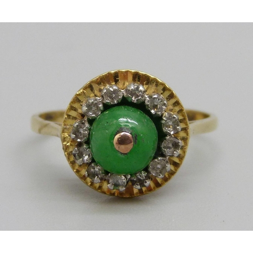 978 - A jade and white stone cluster ring, 3.2g, M