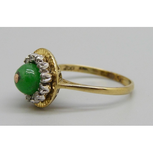 978 - A jade and white stone cluster ring, 3.2g, M