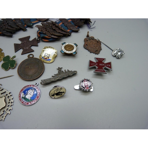 991 - Assorted badges, medals, etc.