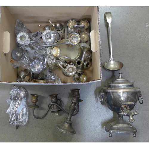 998 - A box of silver plated items including an urn with lid **PLEASE NOTE THIS LOT IS NOT ELIGIBLE FOR PO... 