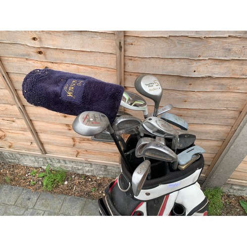 2442 - Golf bag and clubs