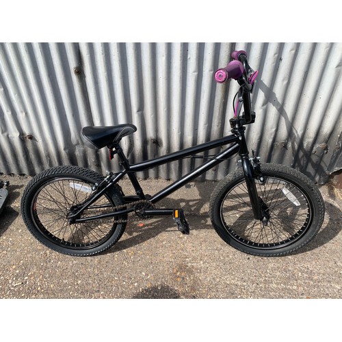 2175 - Black and purple BMX bicycle/bike - Police repossession